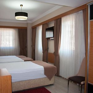Standart Üç Kişilik Oda